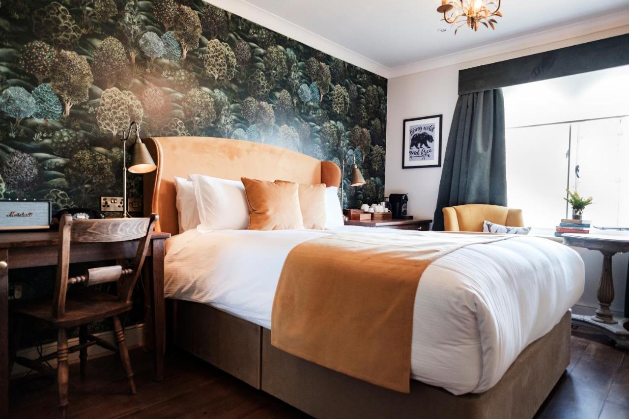 Hotel Bear Of Burton Christchurch  Esterno foto