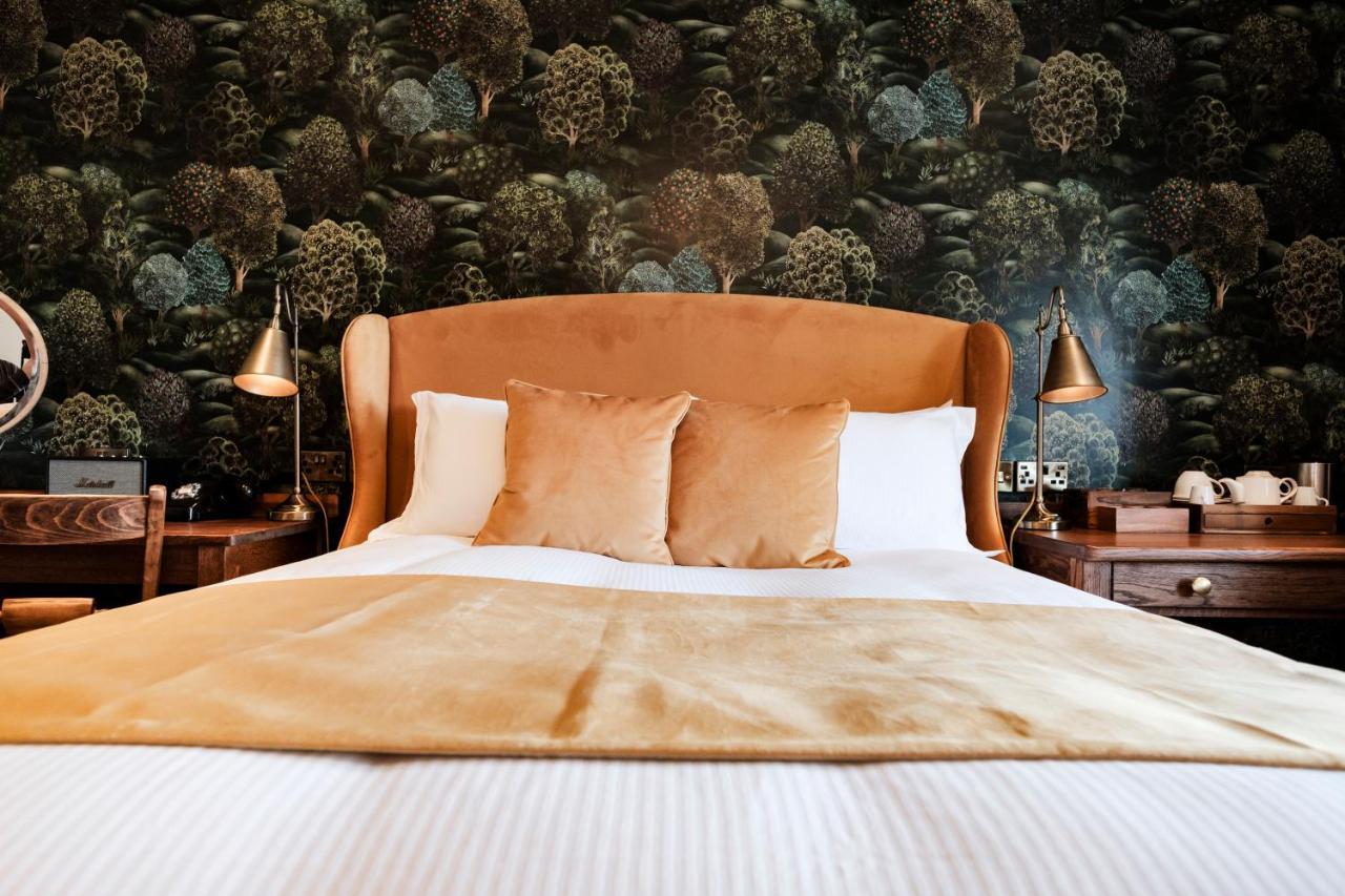 Hotel Bear Of Burton Christchurch  Esterno foto